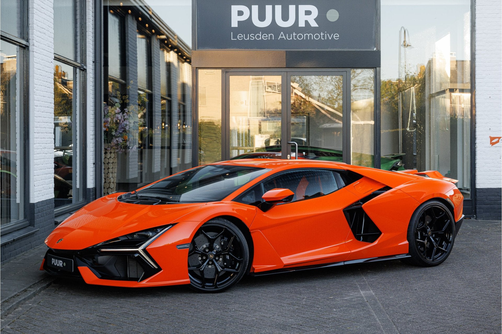 Lamborghini Revuelto 6.5 V12 ''Aranico Apodis'' Orig NL - Pa, Auto's, Lamborghini, Automaat, Dealer onderhouden, Achterwielaandrijving
