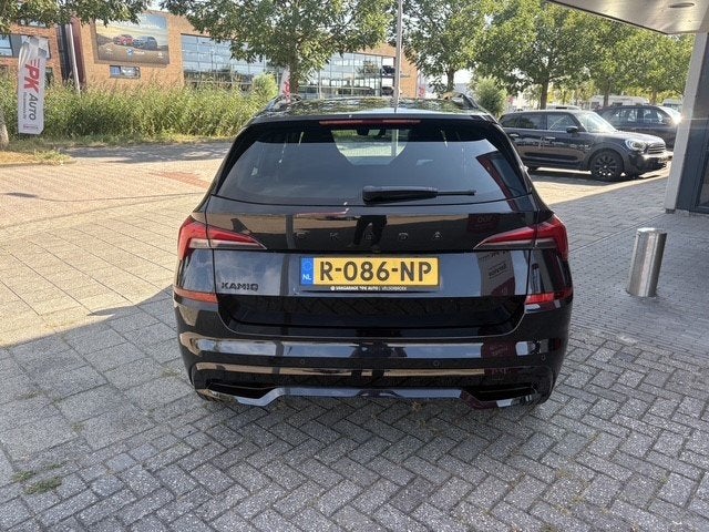 Skoda Kamiq 1.0 TSI Monte Carlo Edition | Navi | Camera | Pa, Auto's, Stof, Gebruikt, Zwart, 630 kg