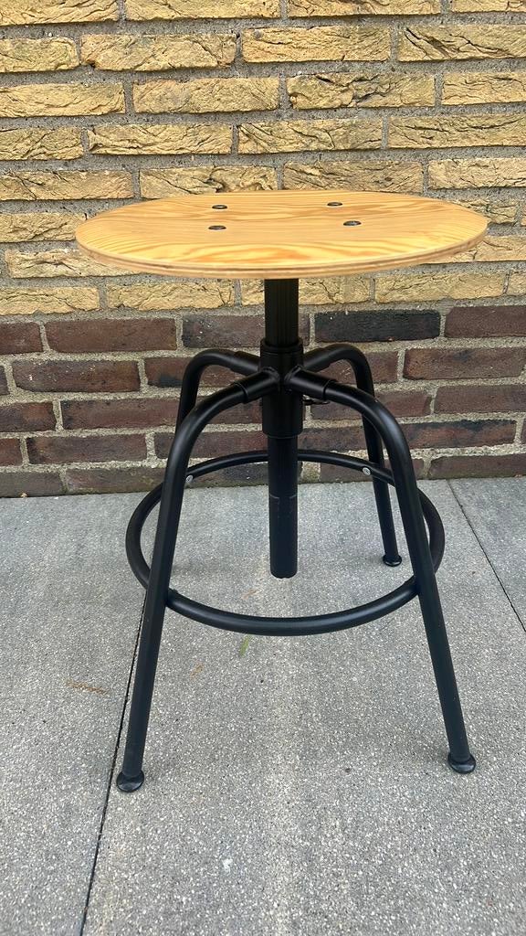 Ikea kruk kullaberg, Ophalen, In hoogte verstelbaar, Gebruikt, Hout