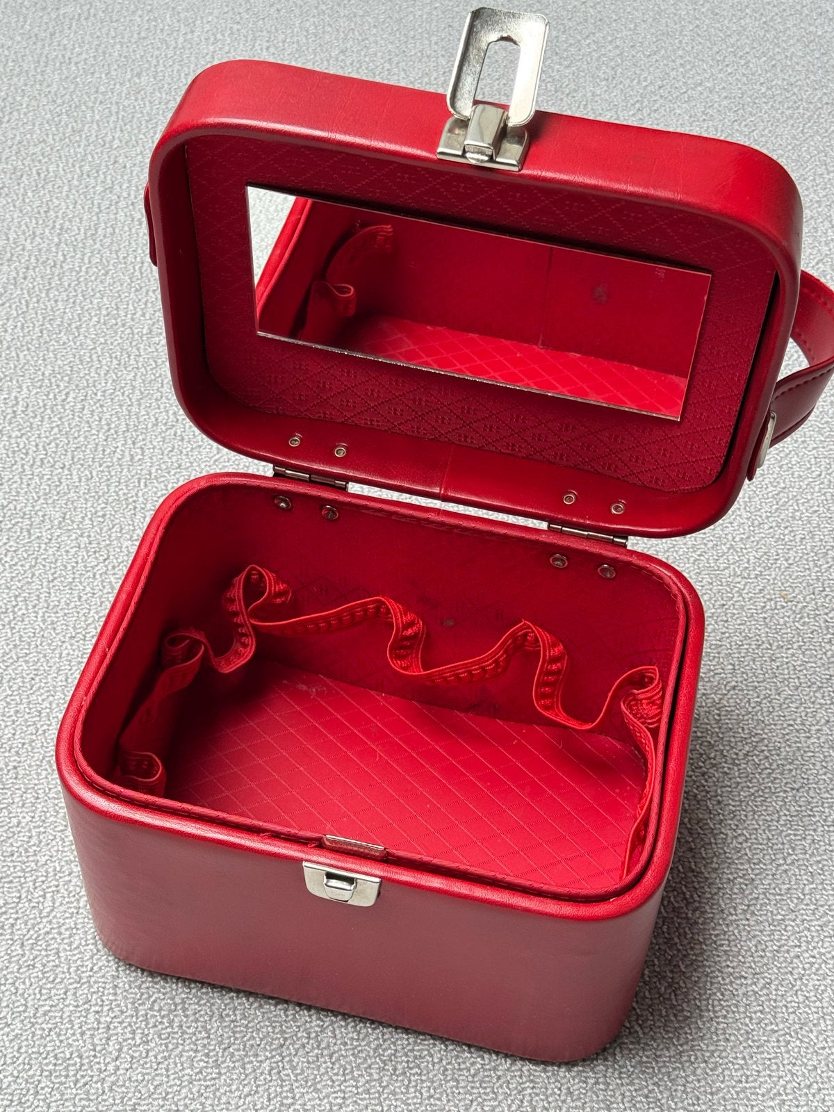 Vintage Rode Make-up Koffer met Spiegel, Ophalen, Gebruikt, Met spiegeltje(s), Hardcase