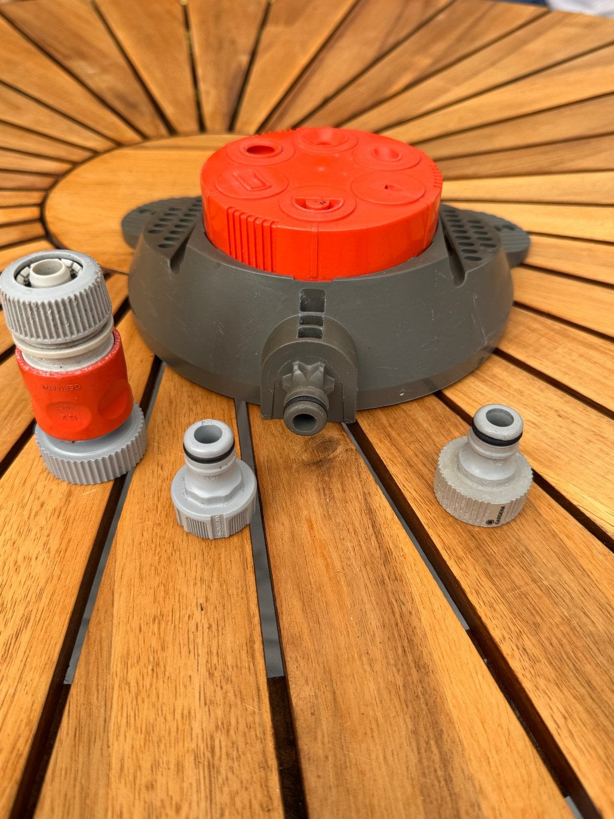 Gardena Multisproeier met diverse aansluitstukken, Tuin en Terras, Tuinsproeiers, Ophalen, Gebruikt, Multisproeier