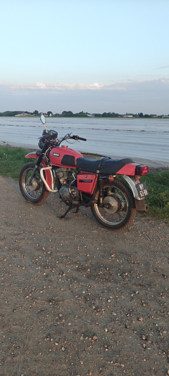 IZH Planeta 5 350cc - USSR sovjet 2-takt / a2 rijbewijs, Motoren, Motoren | Overige merken, Particulier, Toermotor, 12 t/m 35 kW