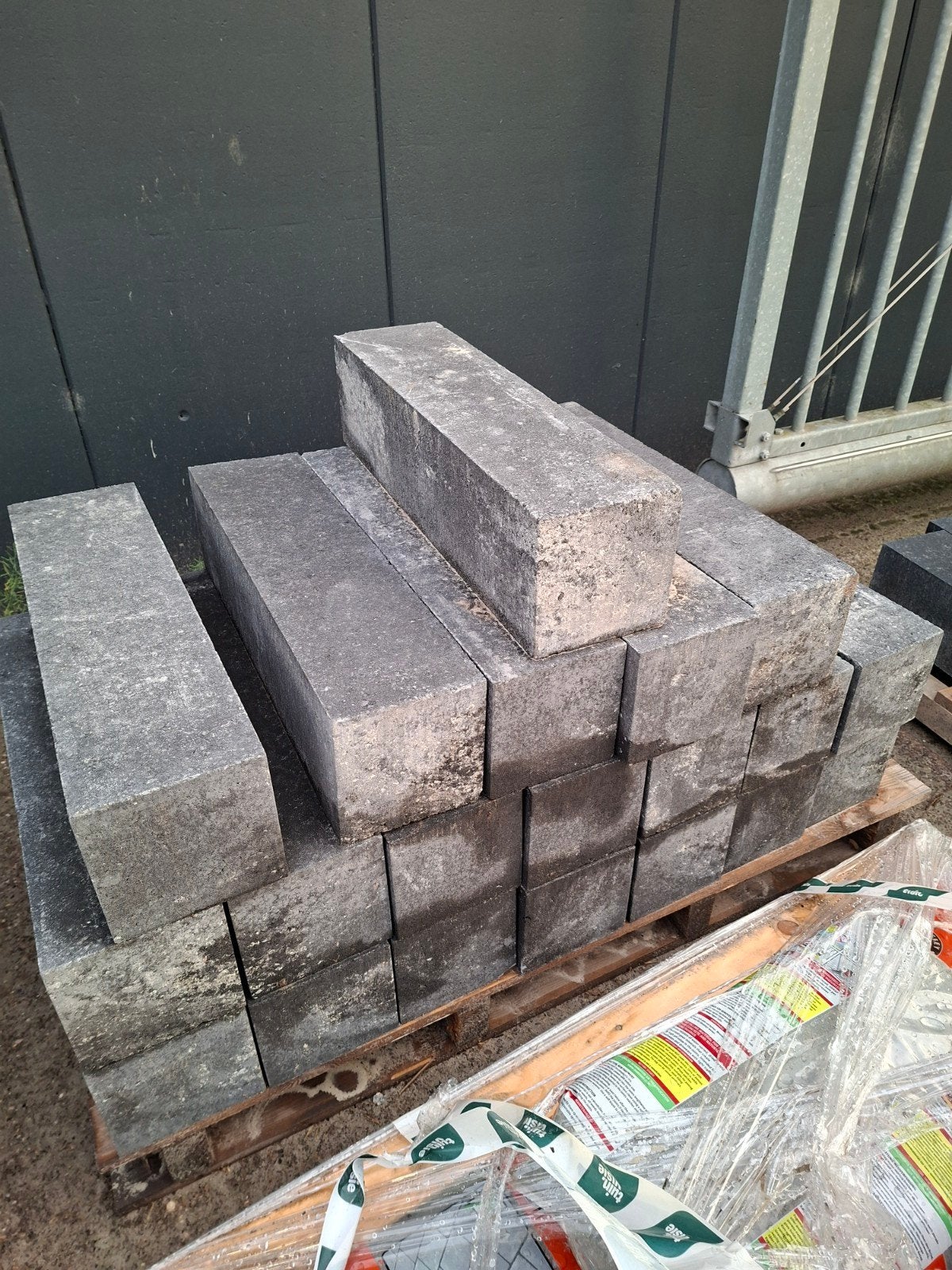 20x nieuwe lineablokken 15x15x60 zeeuwsbont, Ophalen, Nieuw, Minder dan 100 cm, Minder dan 25 cm