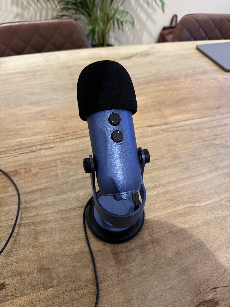 Blue Yeti USB Microfoon met pop filter, Ophalen, Zo goed als nieuw, Studiomicrofoon