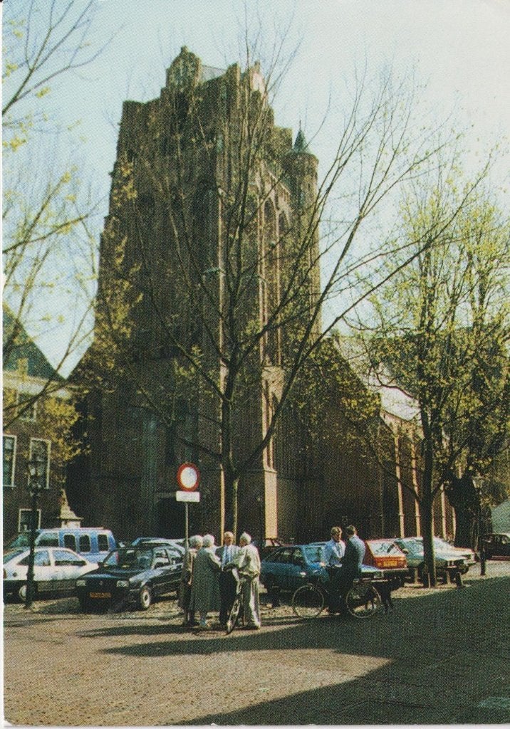 Wijk bij Duurstede, de Grote Kerk met auto's Fiat Panda, Ophalen of Verzenden, 1960 tot 1980, Ongelopen, Utrecht
