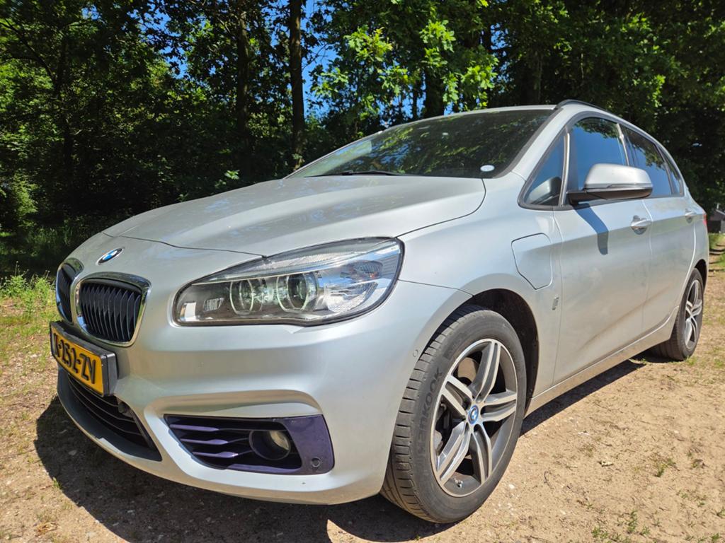 BMW 2serie 225XE HYBRIDE Active Tourer 2017, Auto's, Volvo, Bedrijf, ABS, Achteruitrijcamera, Adaptieve lichten, Hybride Elektrisch/Benzine