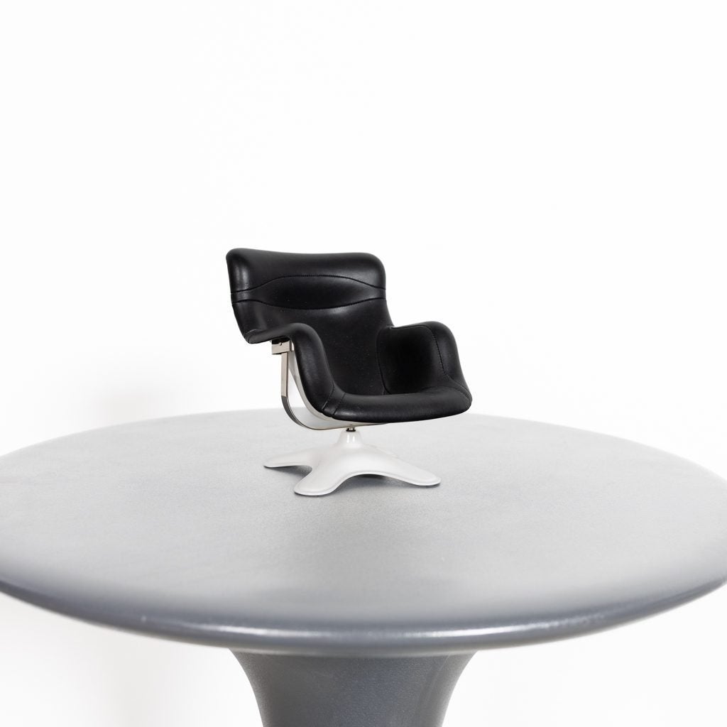Vitra Miniatuur Karuselli Fauteuil Wit Kunststof/Zwart Leer, Niet ingevuld, Zo goed als nieuw, Niet ingevuld, Niet ingevuld