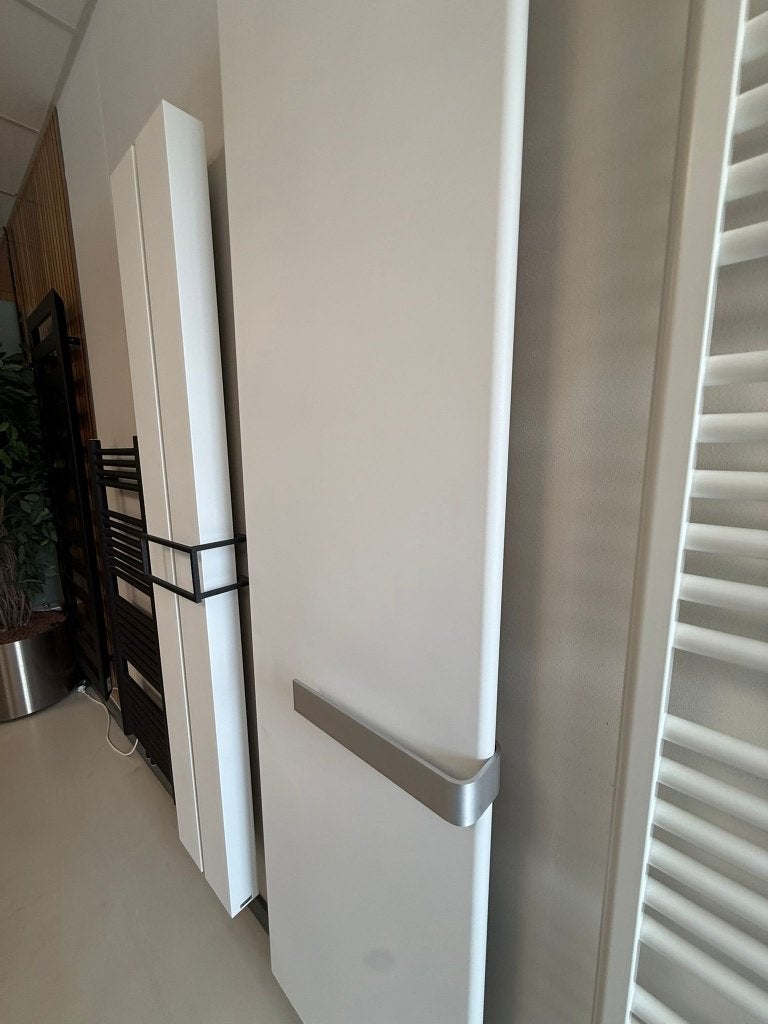 Vasco Niva Soft radiator incl.handdoekbeugel 54x182cm, Ophalen, Radiator, Nieuw, Minder dan 60 cm