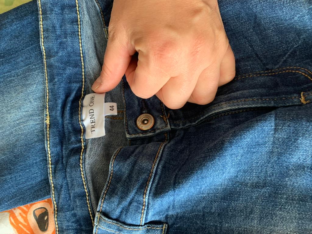 jeans met borduursel, Ophalen of Verzenden, Gedragen, Blauw, W33 - W36 (confectie 42/44)