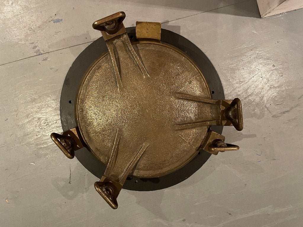 Grote antieke bronzen patrijspoort met spiegel en klep, Verzamelen, Ophalen, Gebruikt, Motorboot of Zeilboot, Gebruiksvoorwerp