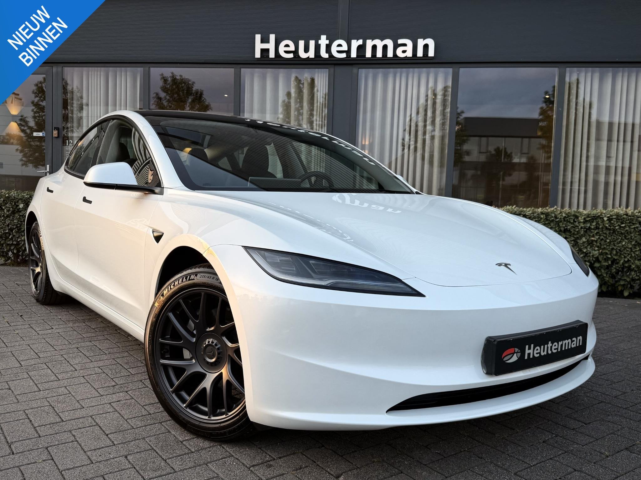 Tesla Model 3 RWD Highland/Panodak/Stoelventilatie/Sfeer, Automaat, Gebruikt, 1736 kg, Wit