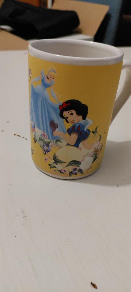 Disney Prinsessen Mok - Sneeuwwitje, Assepoester, Belle, Gebruikt, Keramiek, Ophalen of Verzenden, Overige stijlen