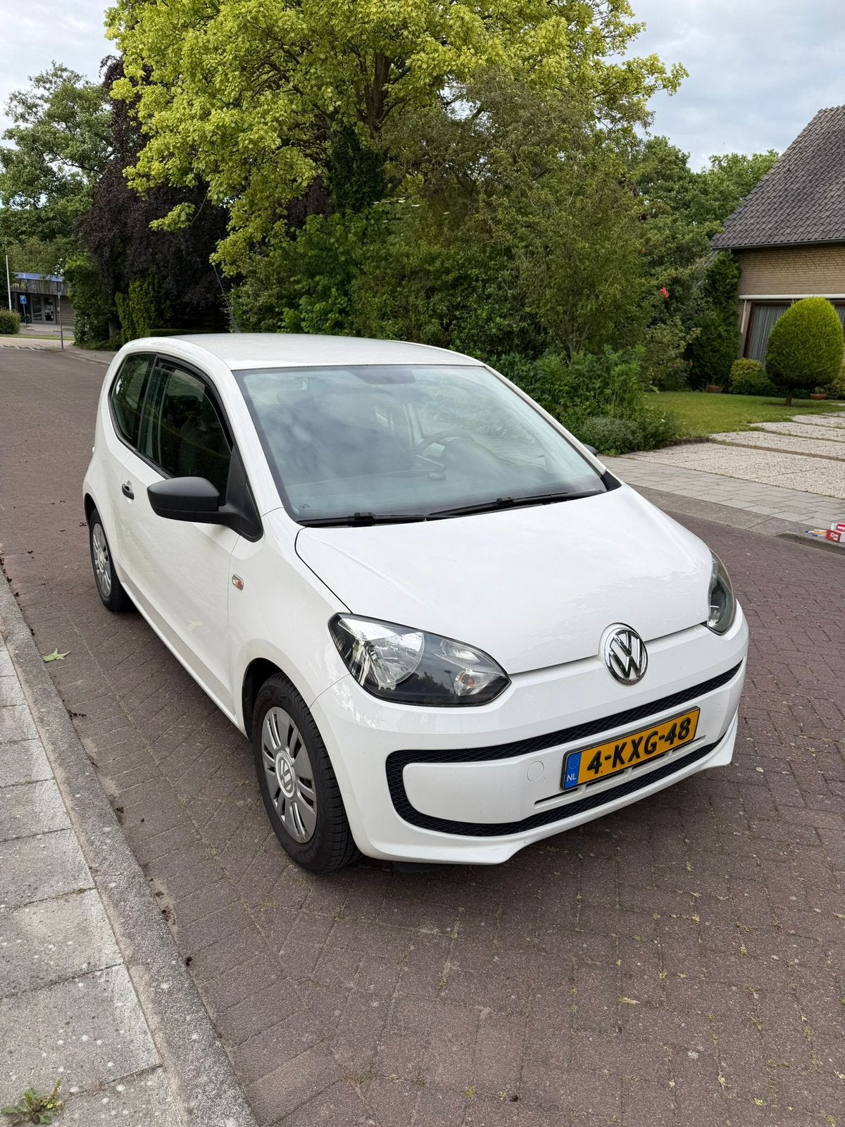 Volkswagen up! 1.0 44KW 2013 Wit | TWEEDE EIGENAAR, Voorwielaandrijving, Euro 5, 840 kg, 4 stoelen