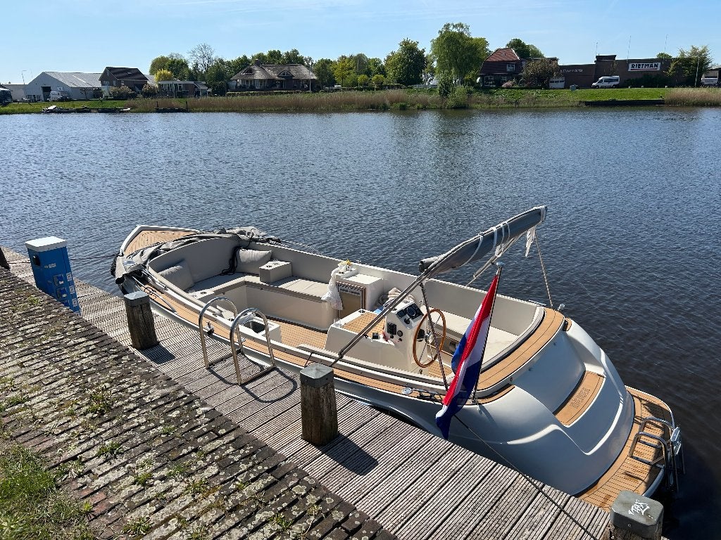 Interboat Intender 760, Ophalen, Tender, Binnenboordmotor, Interboat