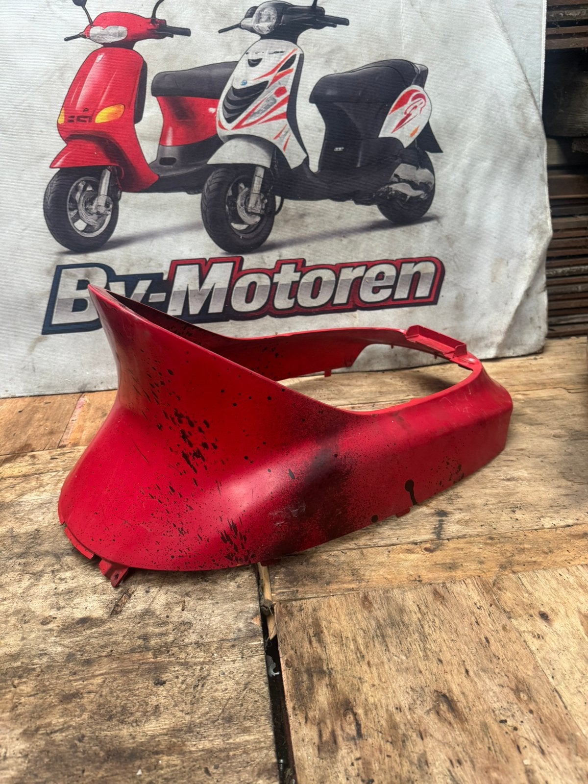 Piaggio Zip Type 1 2 3 Achterkap Rood – Zip Logo, Fietsen en Brommers, Brommeronderdelen | Scooters, Ophalen of Verzenden, Zo goed als nieuw