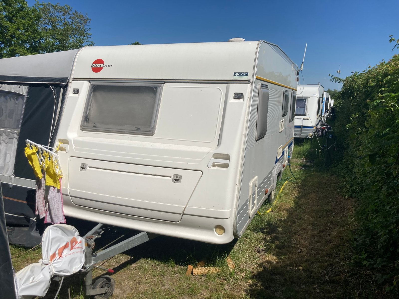 Burstner 450TS avangarde, Vast bed, Luifel, Treinzit, Particulier