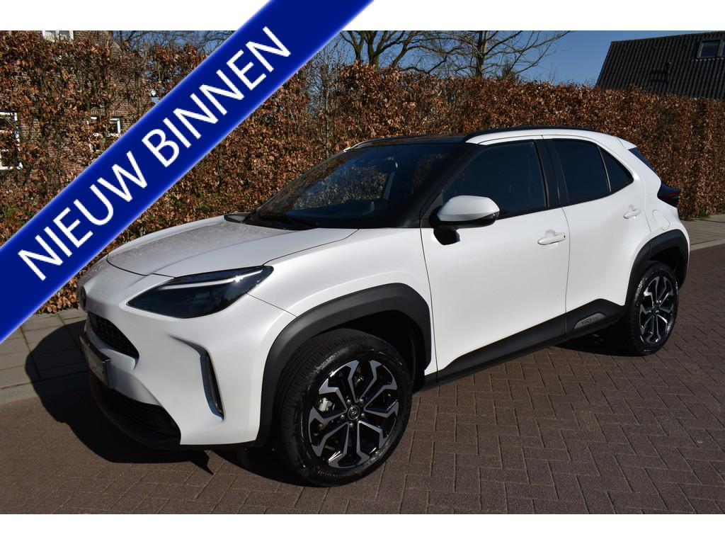 Toyota Yaris Cross 1.5 Hybrid '23 Adventure, Pano, NIEUWSTAA, Stof, Gebruikt, Met garantie (alle), Wit