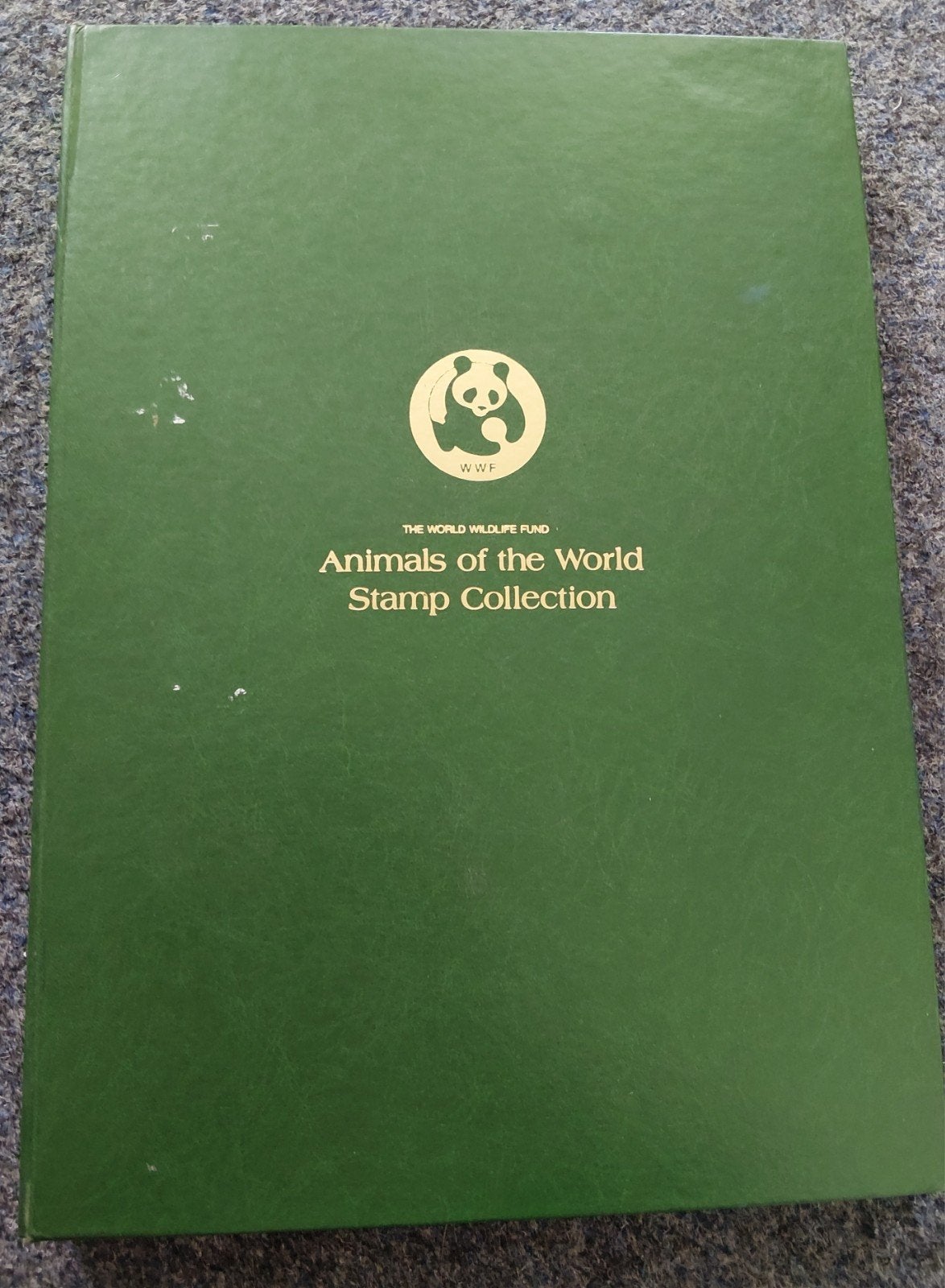 WWF Album 108 kaarten Animals collection stamp of the world, Verzenden, Postfris, Dier of Natuur