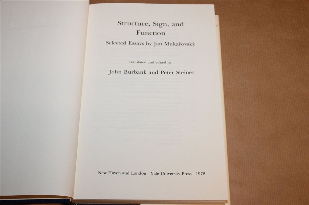 Structure Sign and Function — Esthetica en Structuralisme, Boeken, Ophalen of Verzenden, Gelezen