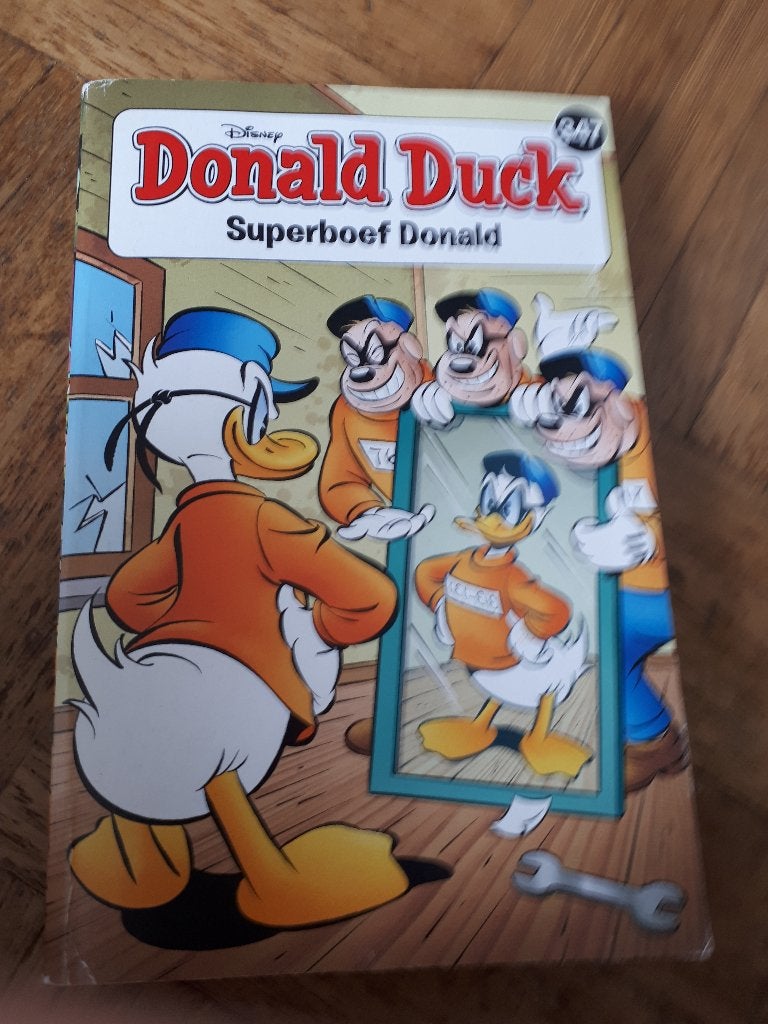 Donald Duck Superboef Donald stripboek, Gelezen, Eén stripboek, Ophalen of Verzenden, Walt Disney Company