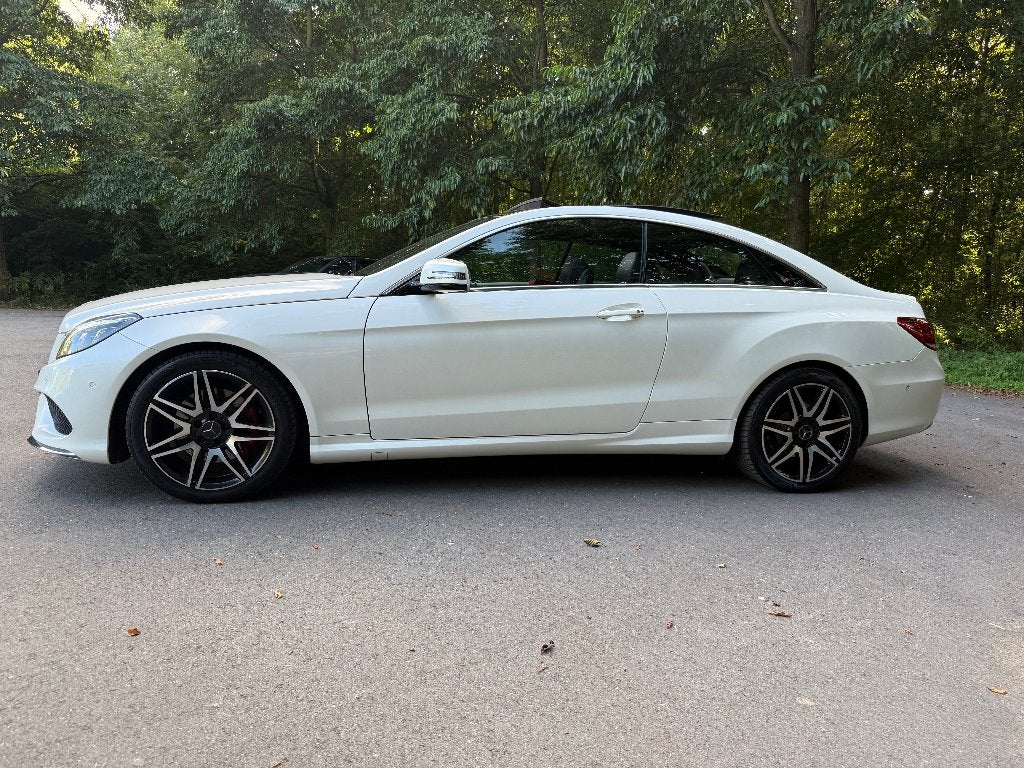 Mercedes-Benz E 350 Coupé AMG | V6 306 PK | NL| 90.000 km, Auto's, Automaat, Achterwielaandrijving, Zwart, 4 stoelen
