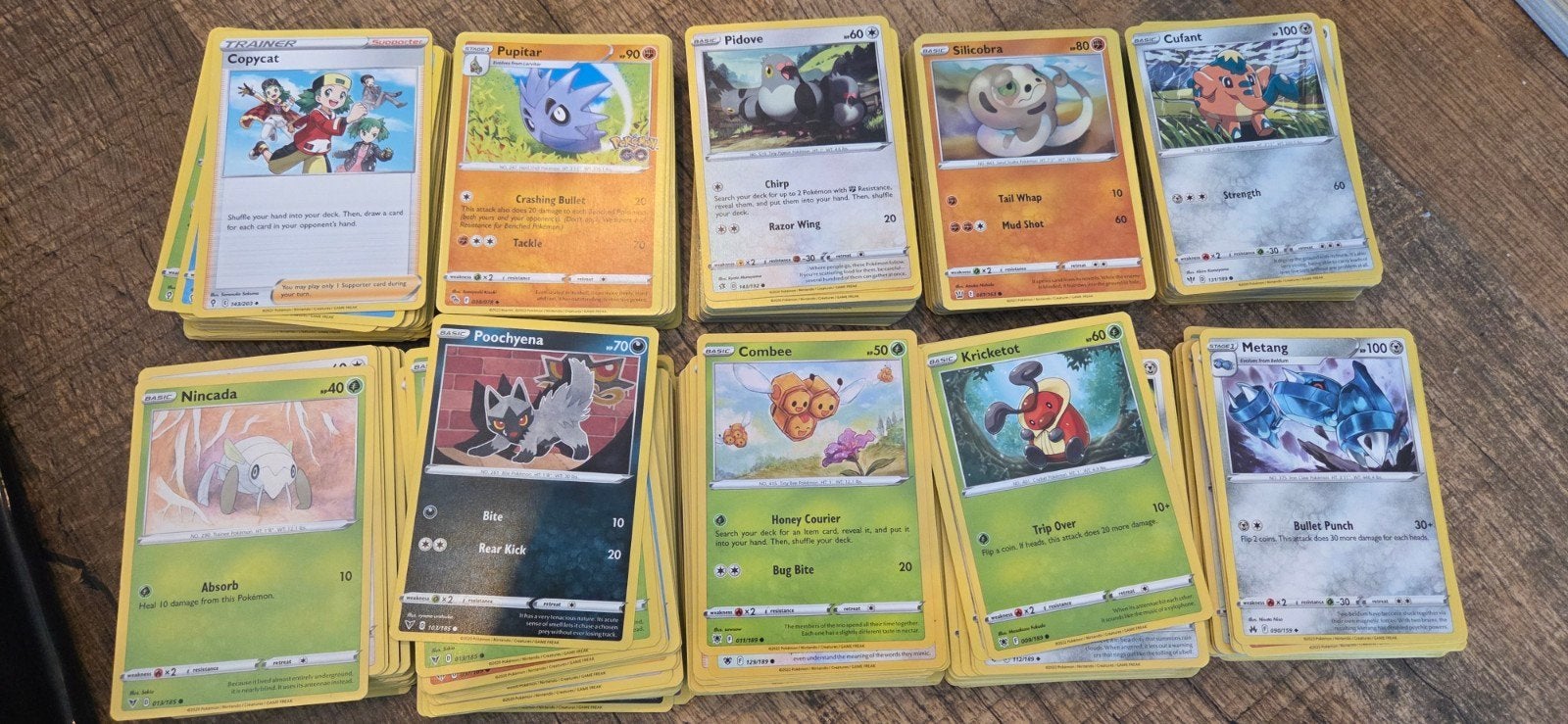 pokemonkaarten bulk 500x sword and shield era, Ophalen of Verzenden, Zo goed als nieuw, Meerdere kaarten