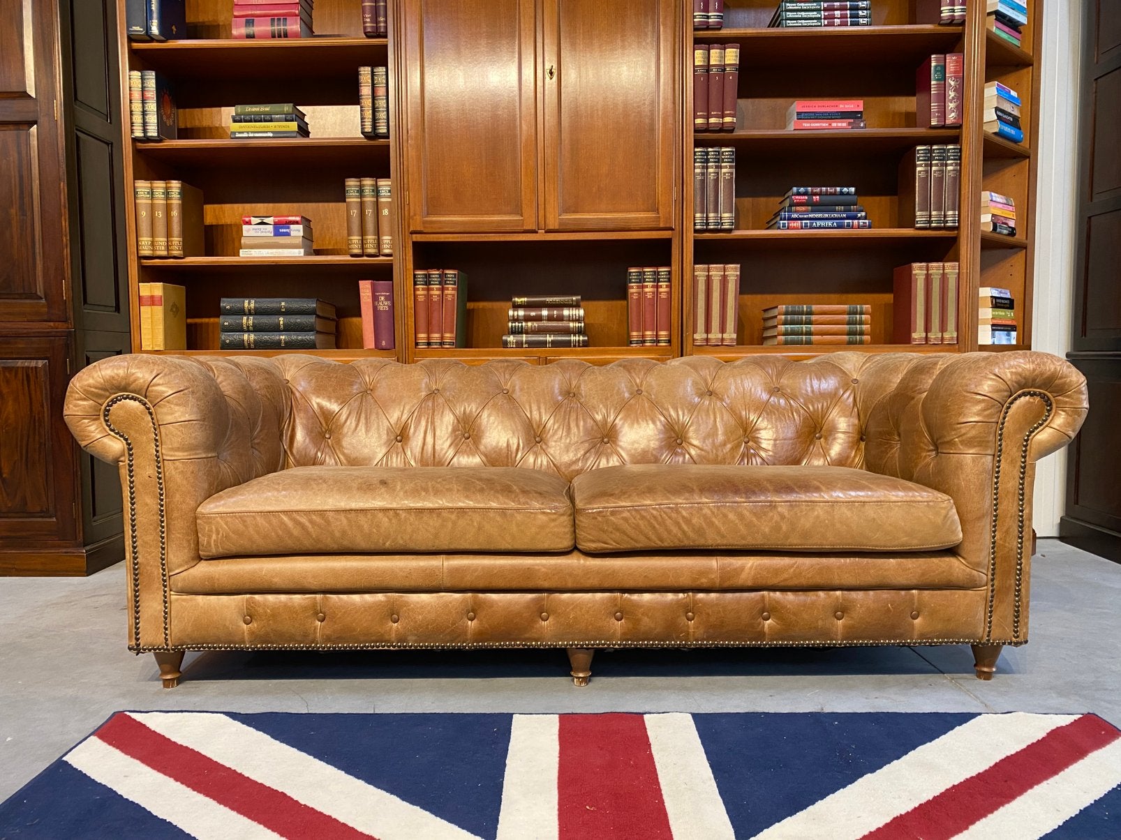 Stoere Chesterfield bank vintage cognac, Huis en Inrichting, Ophalen, 125 cm of meer, Leer, Zo goed als nieuw