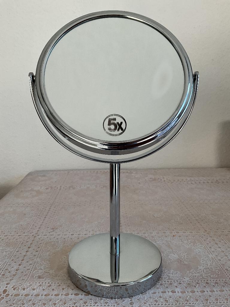 Make-up spiegel en loep in 1, Hobby en Vrije tijd, Ophalen, Zo goed als nieuw, Vergrootglas of Loep