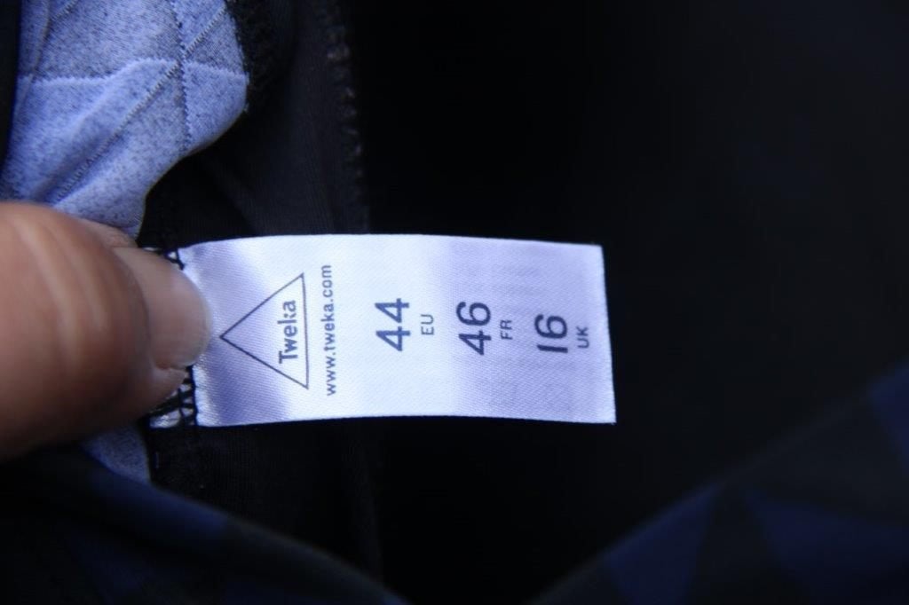 Badpak zwart/ donkerblauw Tweka mt 44 C Vaste prijs, Zwart, Badpak, Ophalen of Verzenden, Zo goed als nieuw