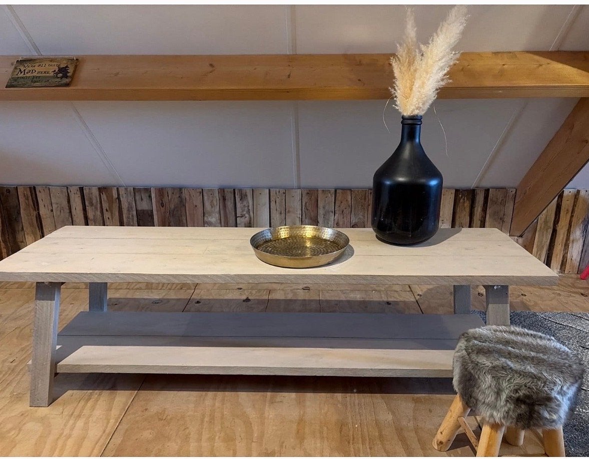 Prachtige Salontafel , tv meubel, sidetable, massief hout, Ophalen, 100 tot 150 cm, Zo goed als nieuw, Rechthoekig