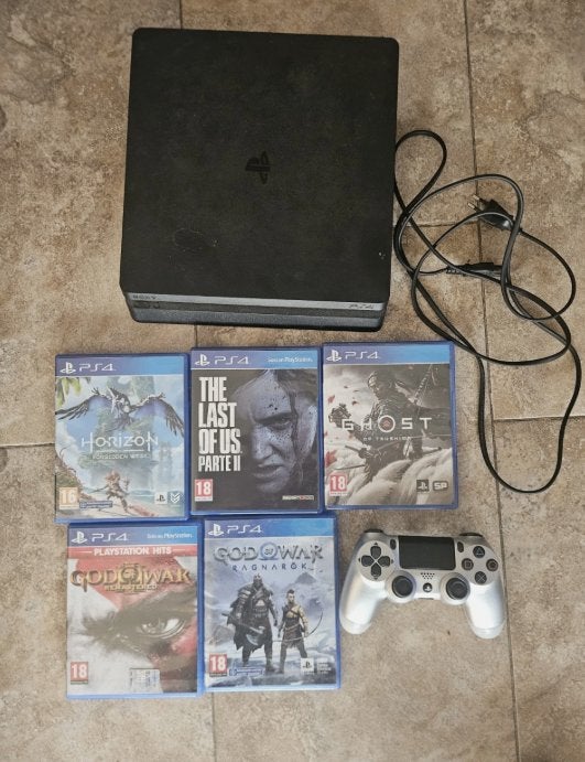 PlayStation 4 Slim 500GB met controller en 5 games, Ophalen of Verzenden, Met 1 controller, Slim, 500 GB