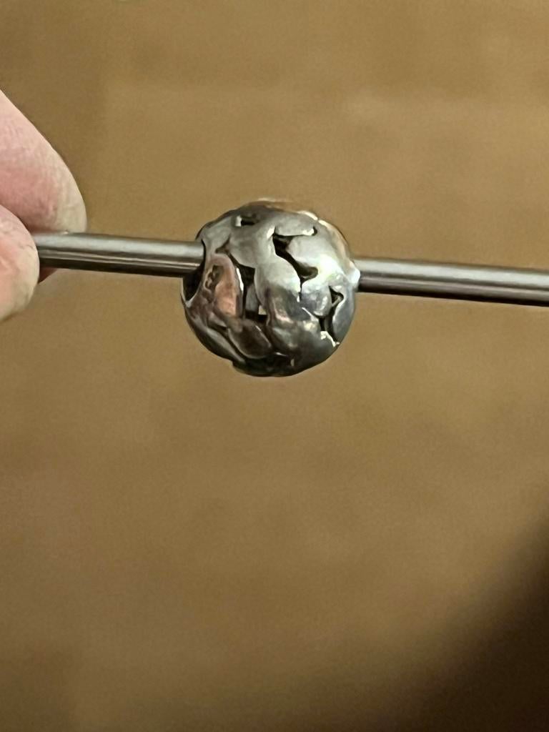 Trollbeads zilver 4 stuks. Bieden per stuk, Ophalen of Verzenden, Zo goed als nieuw, Trollbeads, 1 bedel