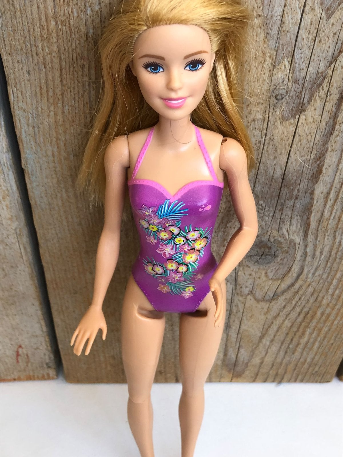 Barbie met paars badpak, Ophalen of Verzenden, Zo goed als nieuw, Barbie