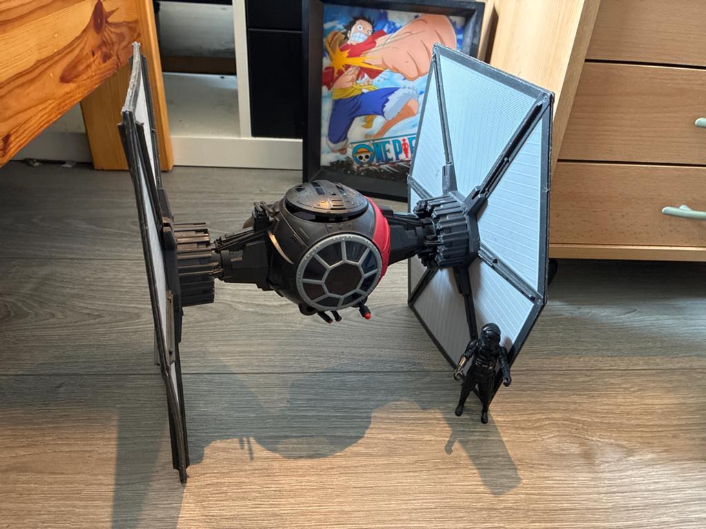 Star Wars TIE Fighter met piloot, Verzamelen, Star Wars, Ophalen of Verzenden, Gebruikt, Actiefiguurtje