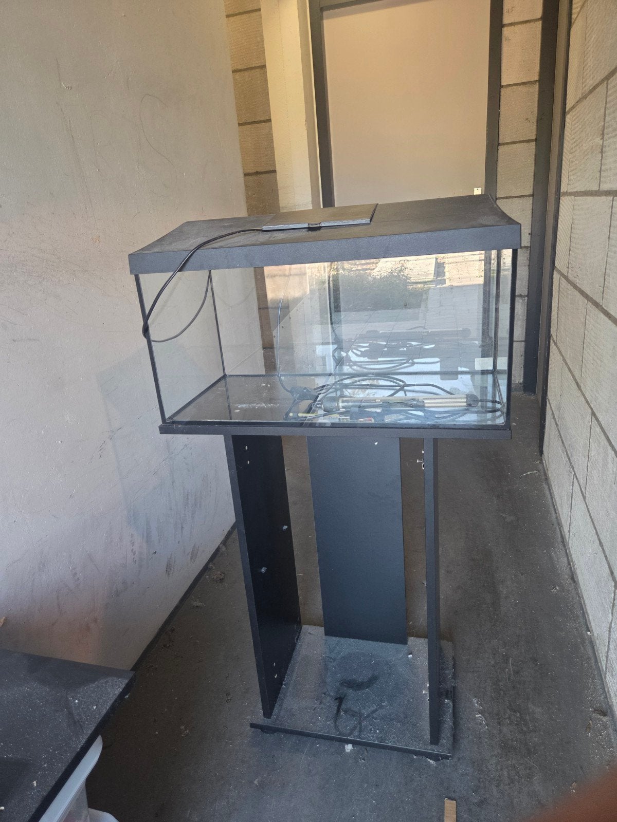 mooi aquarium met toebehoren., Ophalen, Gebruikt, Inclusief deksel, Leeg aquarium