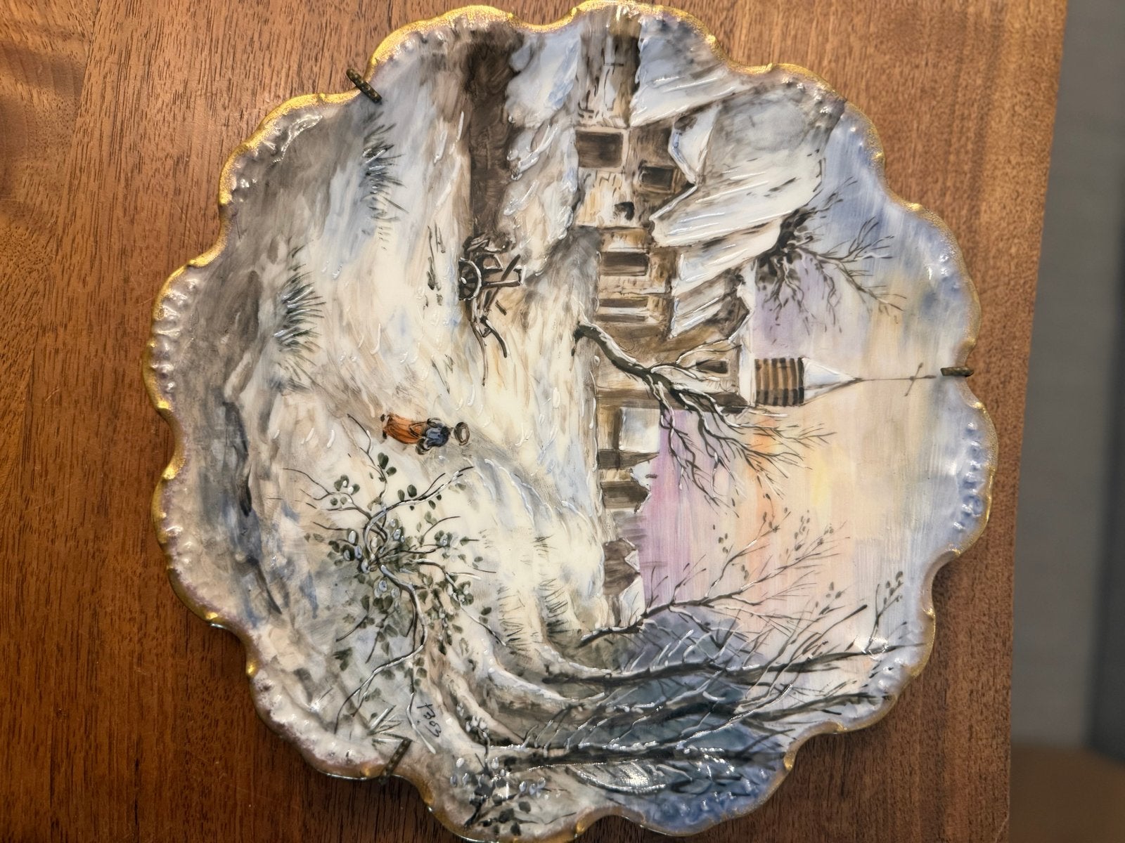 Limoges bordje. Antiek decoratief bord met winterlandschap, Ophalen of Verzenden