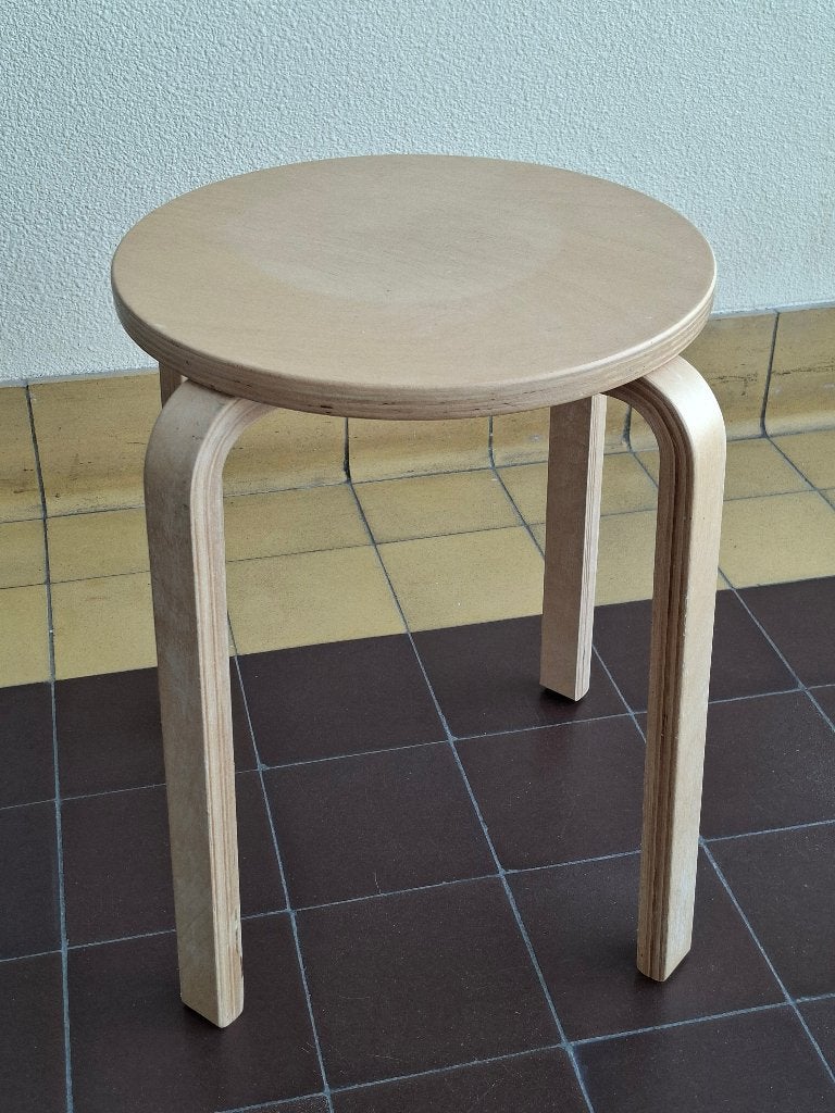 Ikea Frosta design kruk krukje Artek, Ophalen of Verzenden, Gebruikt, Hout