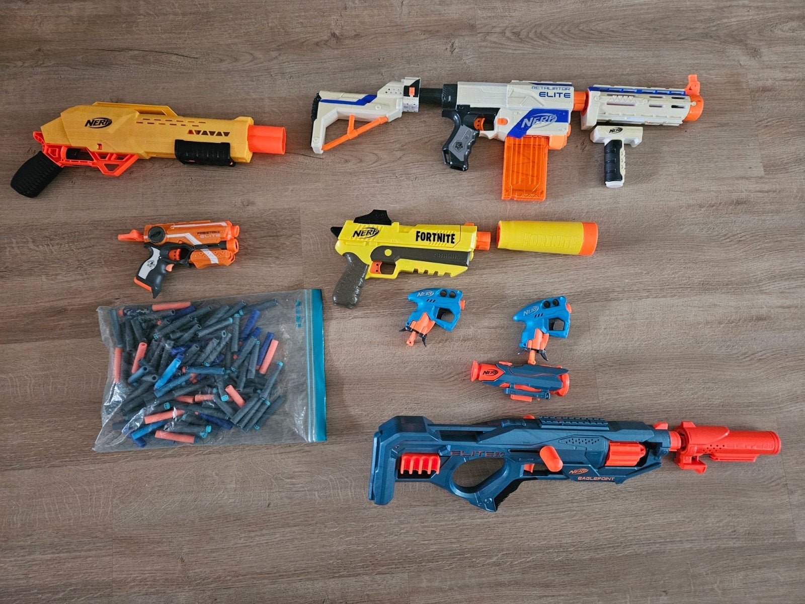 Te koop; Set van 7 diverse Nerf-pistolen, Ophalen, Jongen of Meisje