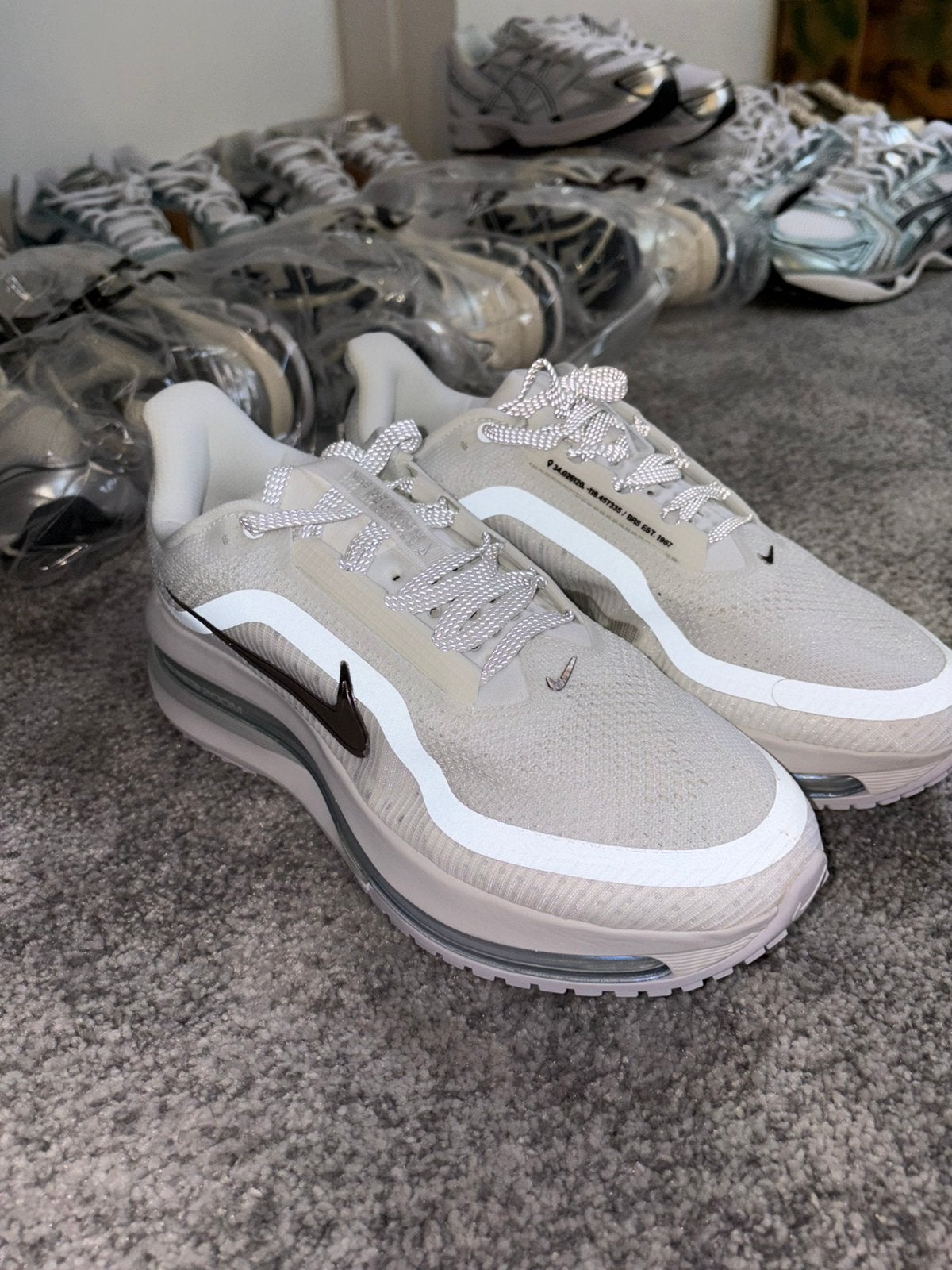 Nike Pegasus Premium - Wit - Maat 43, Wit, Nieuw, Ophalen of Verzenden, Sneakers of Gympen