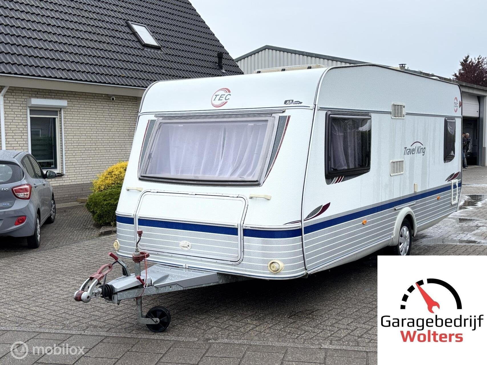 Tec 530 TDF voortent rondzit vastbed L keuken, Caravans en Kamperen, Caravans, T.E.C., Rondzit, 7 tot 8 meter, Bedrijf