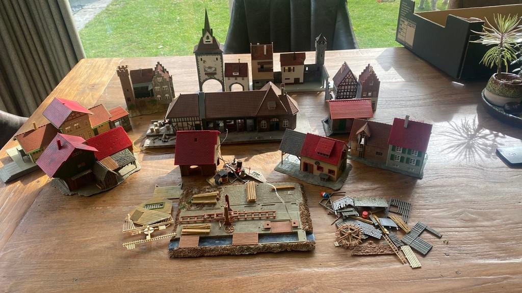 Faller HO Vakwerk huizen/ boerderij, Hobby en Vrije tijd, Modeltreinen | H0, Overige merken, Gebruikt, Gelijkstroom of Wisselstroom