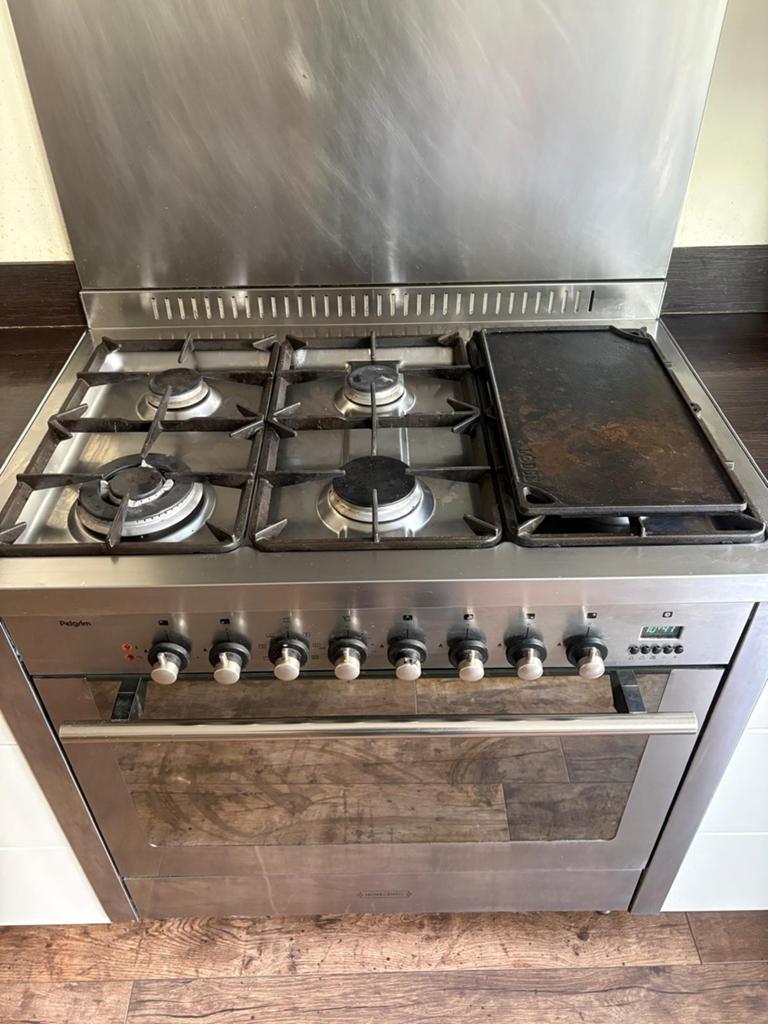 Pelgrim Novecento 6-pits fornuis met oven en afzuiging, Ophalen, Gebruikt, 60 cm of meer, Gas