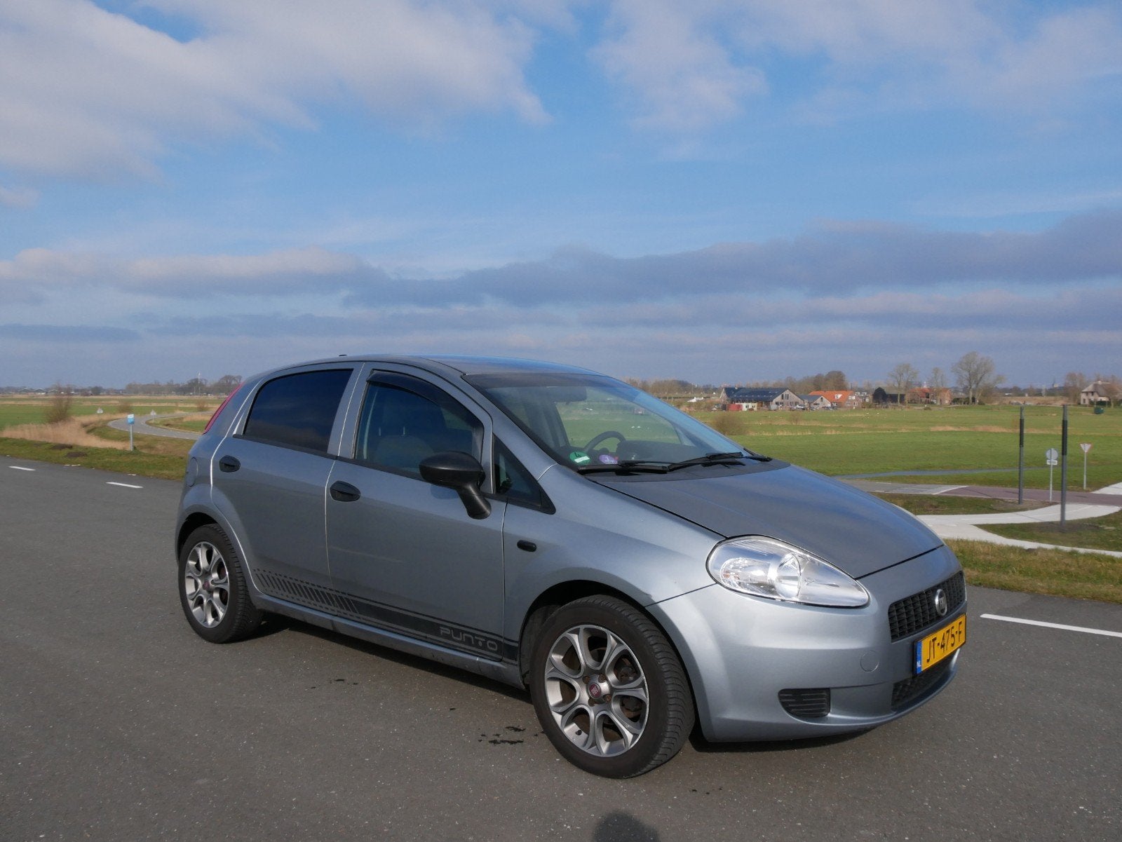 Fiat Grande Punto 1.2 5DR 2011 Grijs. NIEUWE APK! 7/7/2027, Auto's, Fiat, Voorwielaandrijving, 1005 kg, 40 €/maand, 1242 cc