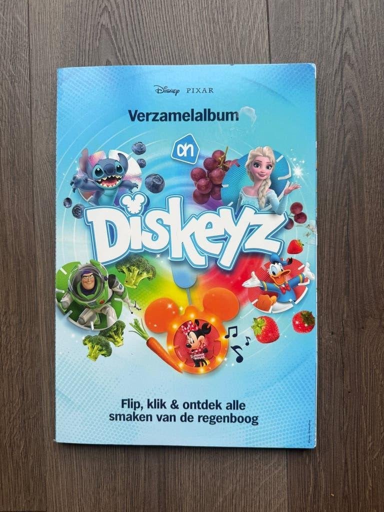 Disney Diskidz Verzamelalbum AH - Compleet met 30 Diskidz, Ophalen of Verzenden, Overige figuren, Zo goed als nieuw, Overige typen