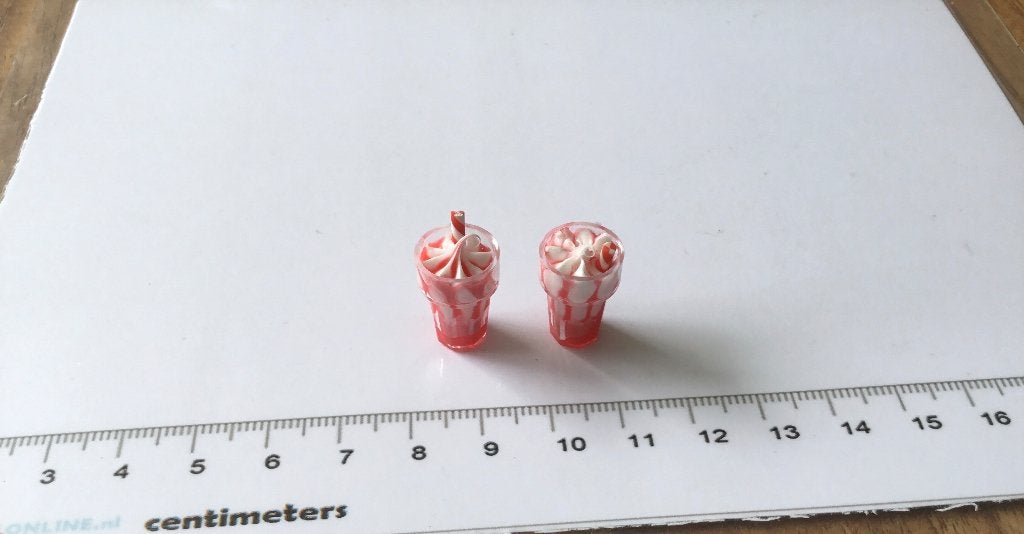 Poppenhuis miniaturen aardbeien sorbets 22, Verzamelen, Poppenhuizen en Toebehoren, Ophalen of Verzenden, Nieuw, Poppenhuis