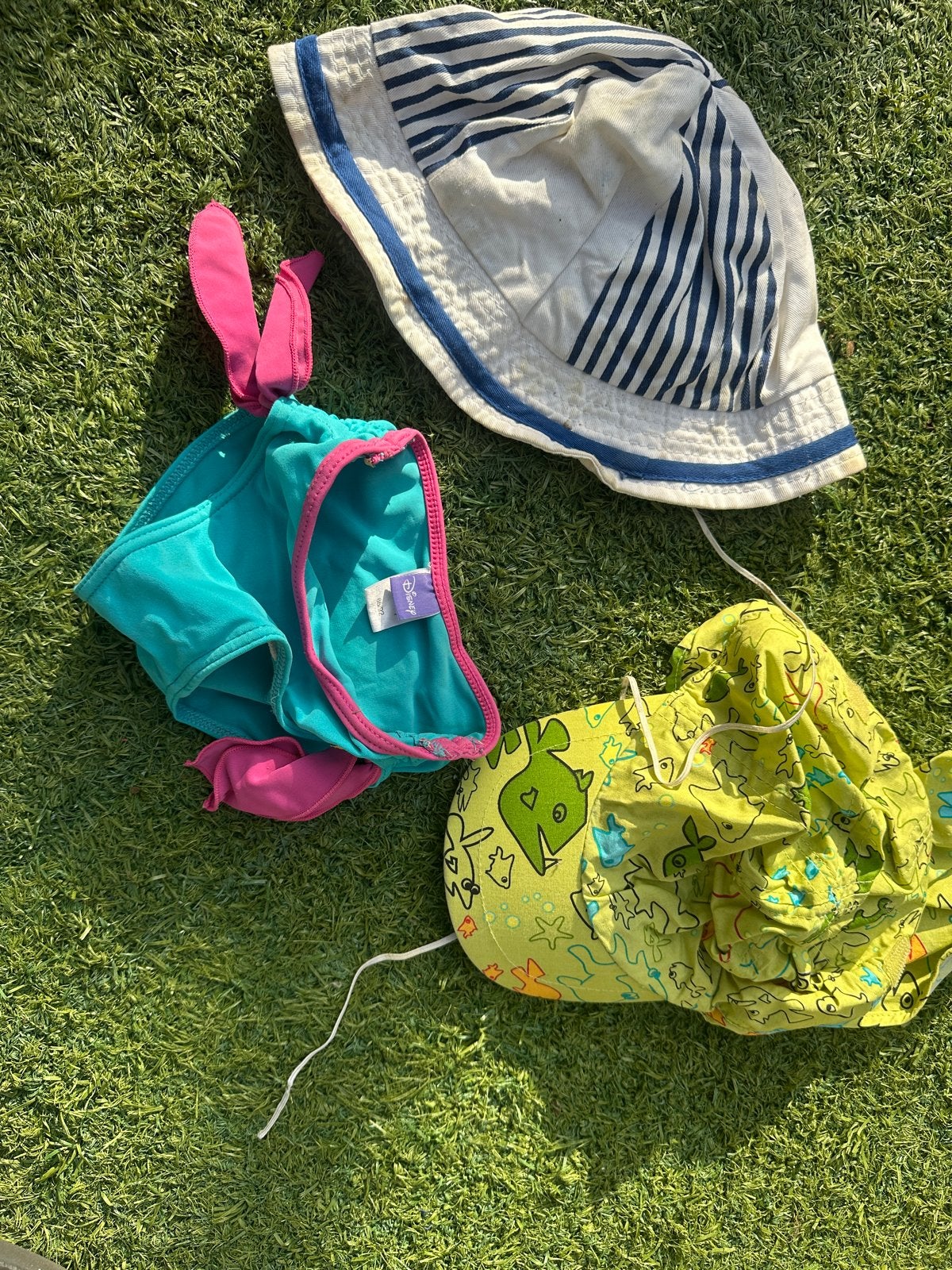 Zwemkleding en zonnehoedje voor baby's, Ophalen, Gebruikt, Jongetje of Meisje, Overige maten