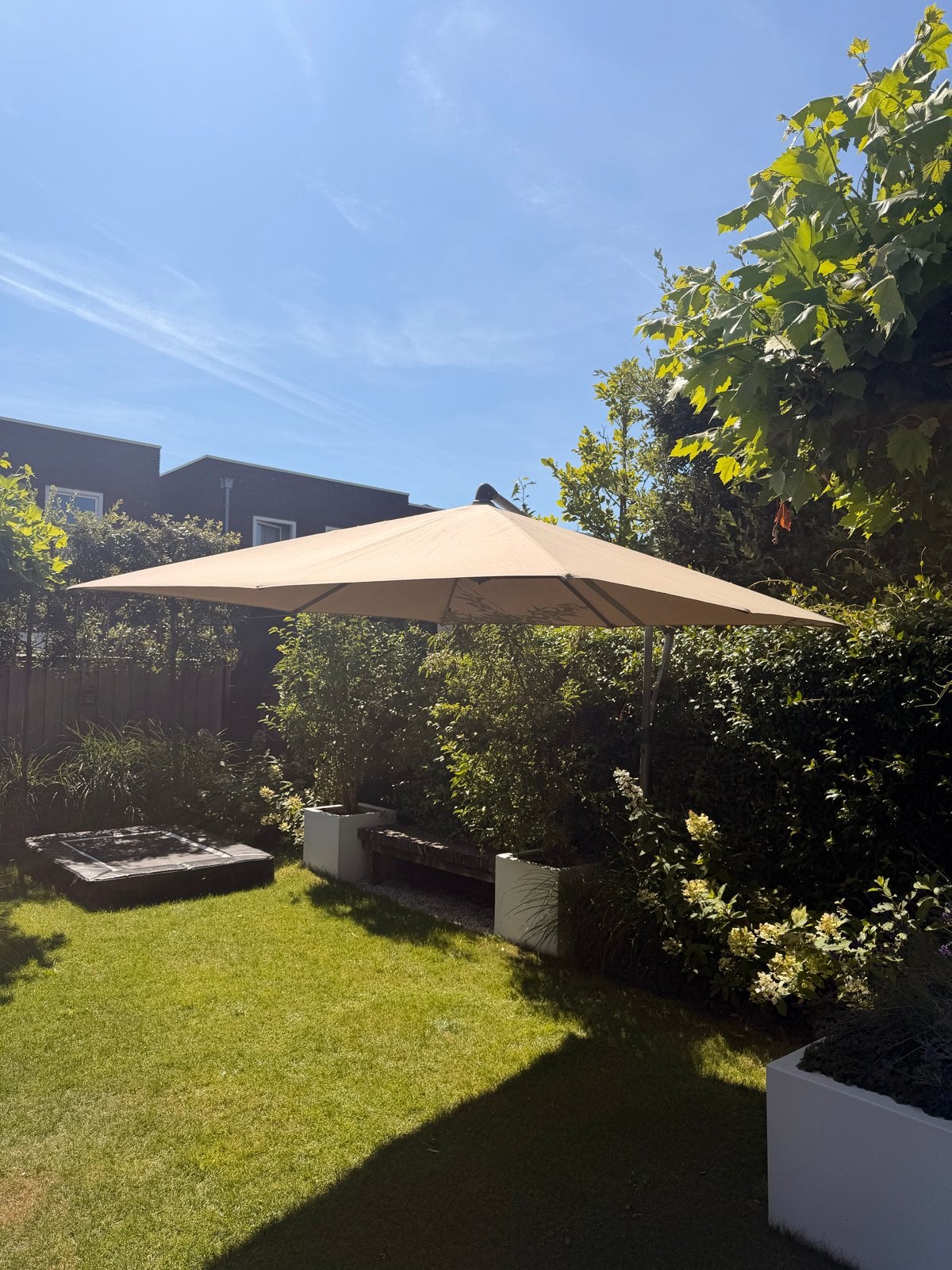Glatz Sunwing C+ Zweefparasol 260x260 - zeer nette staat, Tuin en Terras, Parasols, Ophalen, Verstelbaar, 2 tot 3 meter, Zweefparasol