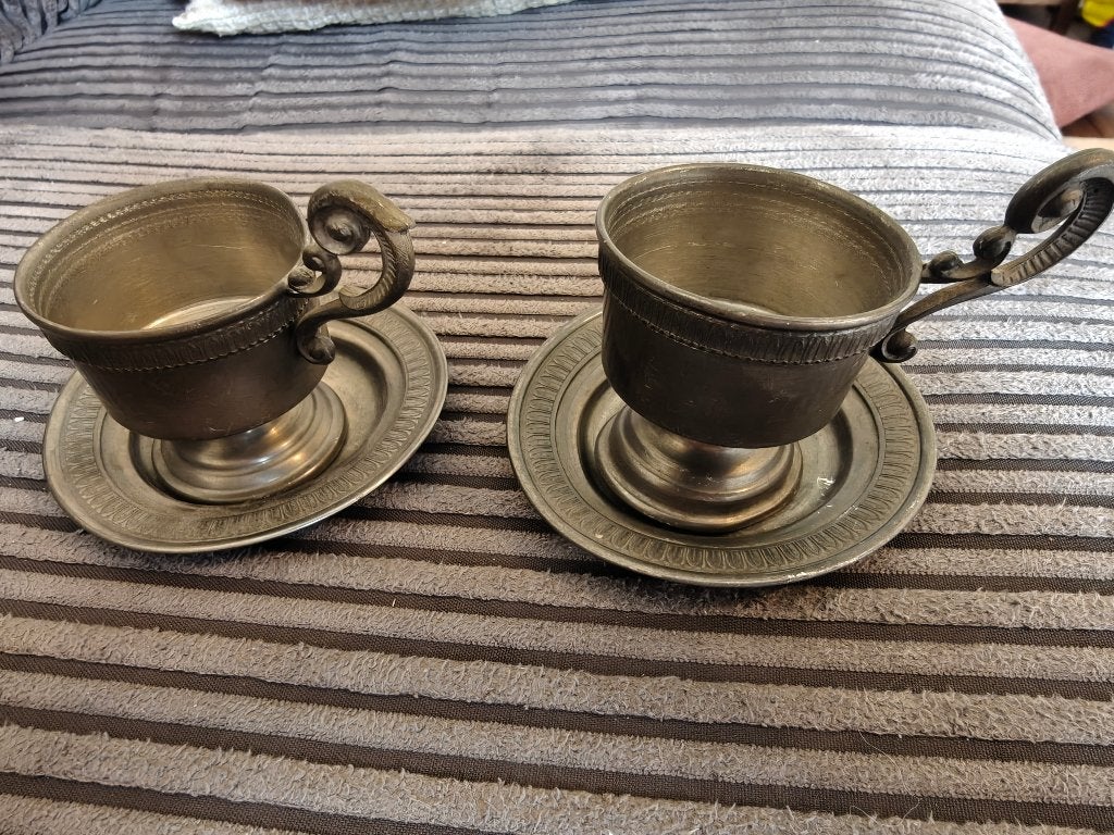 Tinnen kopjes met schotel (95 % tin), Antiek en Kunst, Ophalen