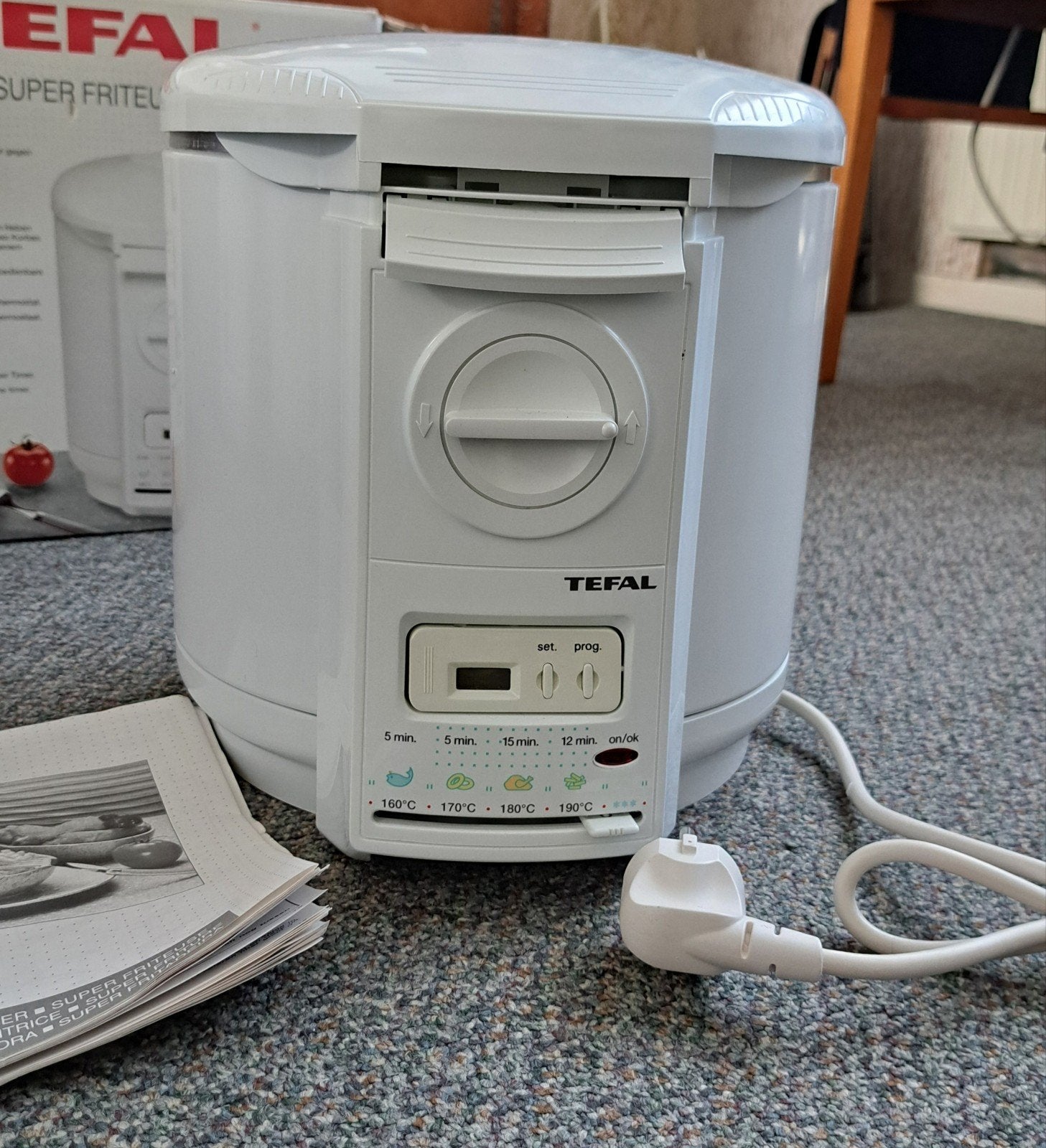 Friteuse Tefal, 1 tot 2 liter, Ophalen of Verzenden, Nieuw
