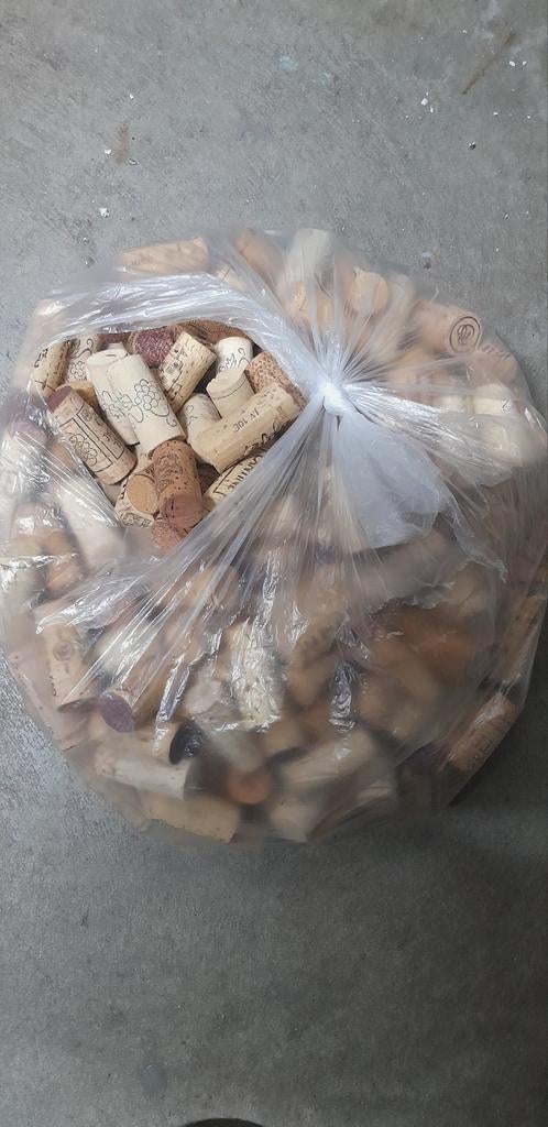 Kurk wijnfles, ruim 100 stuks, Hobby en Vrije tijd, Knutselen, Ophalen of Verzenden